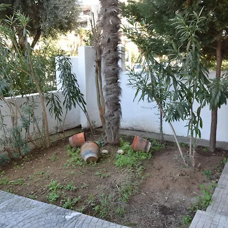 Apartment Art Garden *