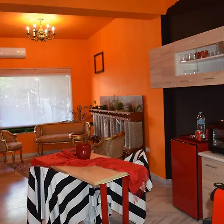 Art Garden Apartment